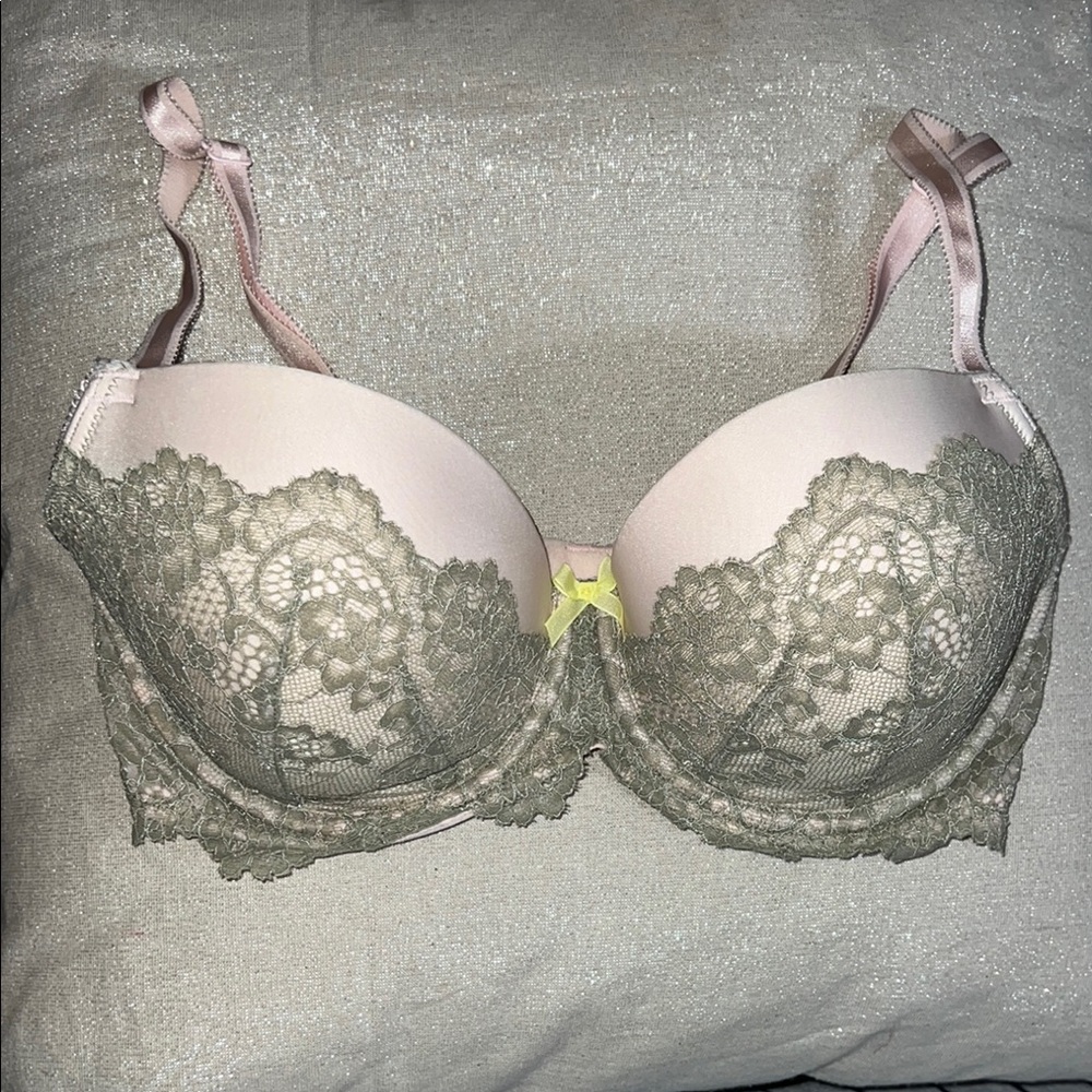 Victoria’s Secret Bra